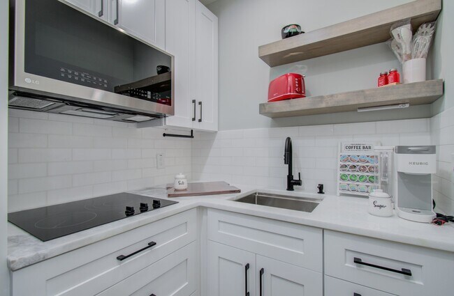 Foto del edificio - 1318 Cleburne St