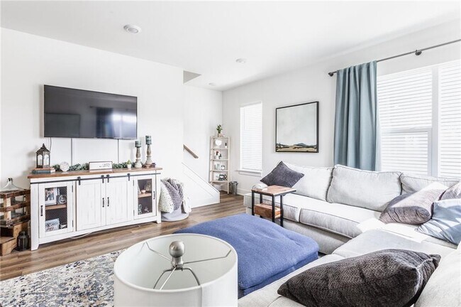 Foto del edificio - 1537 Tannery Way