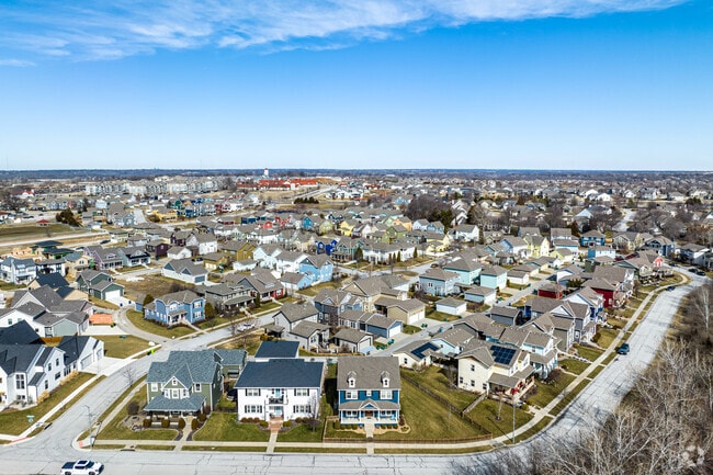 Lee's Summit is located around 20 miles southeast of downtown Kansas City, Missouri.