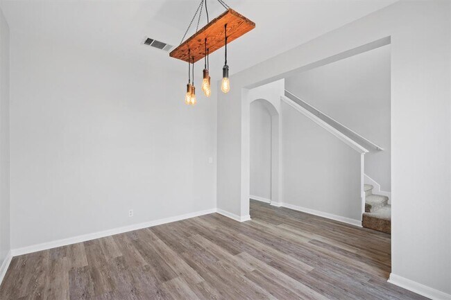 Foto del edificio - 113 Holmstrom St