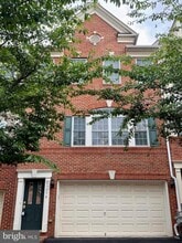 Building Photo - 47574 Royal Burnham Terrace