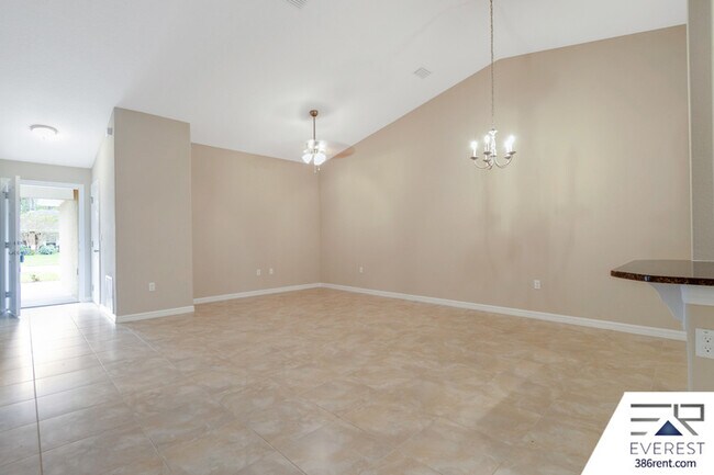 Foto del edificio - 14 Slatington Pl