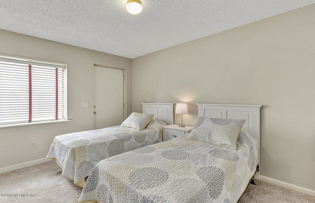 Building Photo - 2208 OCEAN S Dr