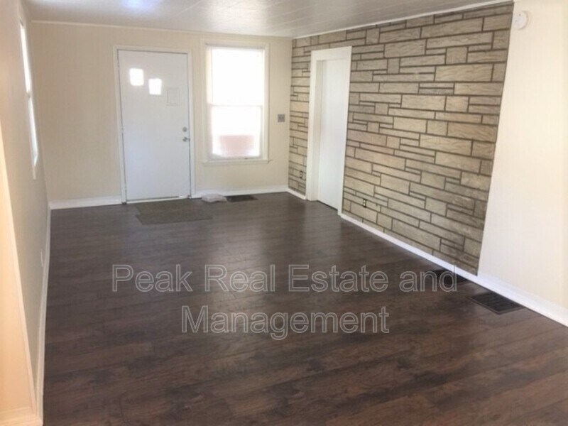 110 Brown St SW, Grand Rapids, MI 49507 Condo for Rent in Grand