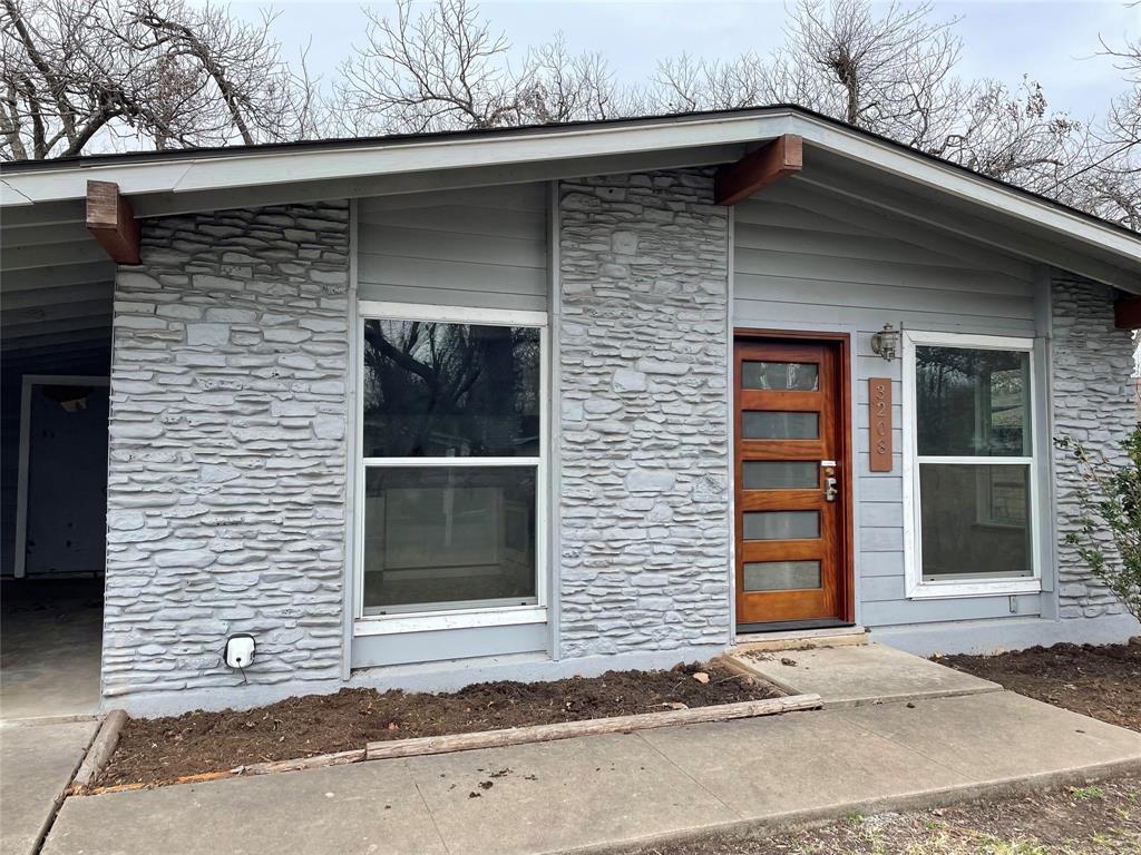 Foto principal - 3208 Thompson St