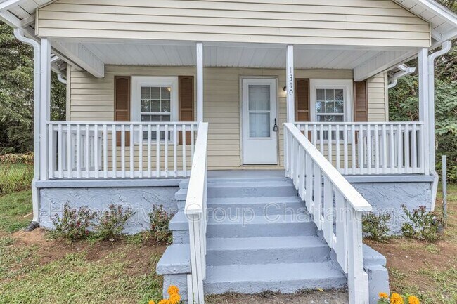 Building Photo - 1310 Roanoke Ave