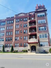 Building Photo - 3501 Ventnor Ave