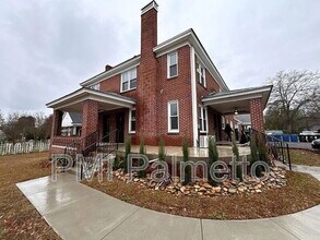 Building Photo - 502 1/2 State Street