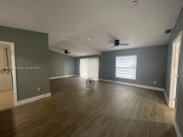 Building Photo - 9310 E Elm Ln