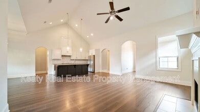 Building Photo - 204 Sleepy Brook Rd