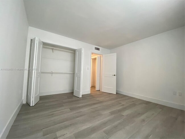 Building Photo - 1150 Madruga Ave