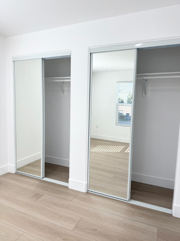 Building Photo - 7141 El Verano Dr