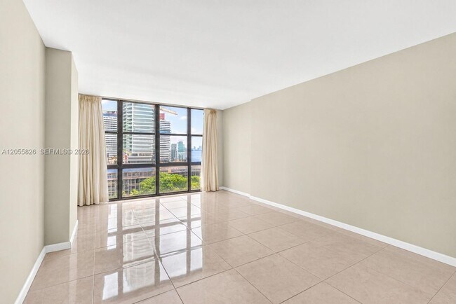 Foto del edificio - 1901 Brickell Ave