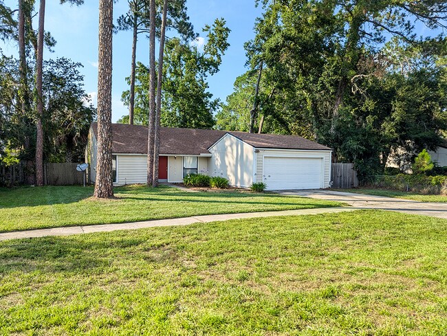 Building Photo - 10454 Arrowhead Dr