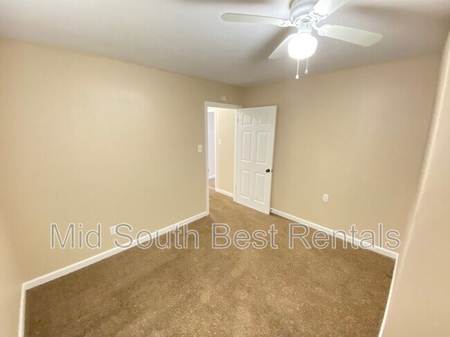 Foto del edificio - 2151 Willow Wood Ave