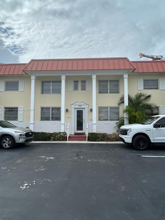 Building Photo - 1060 92nd St