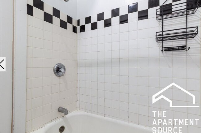 Photo - 2827 N Burling St Apartment