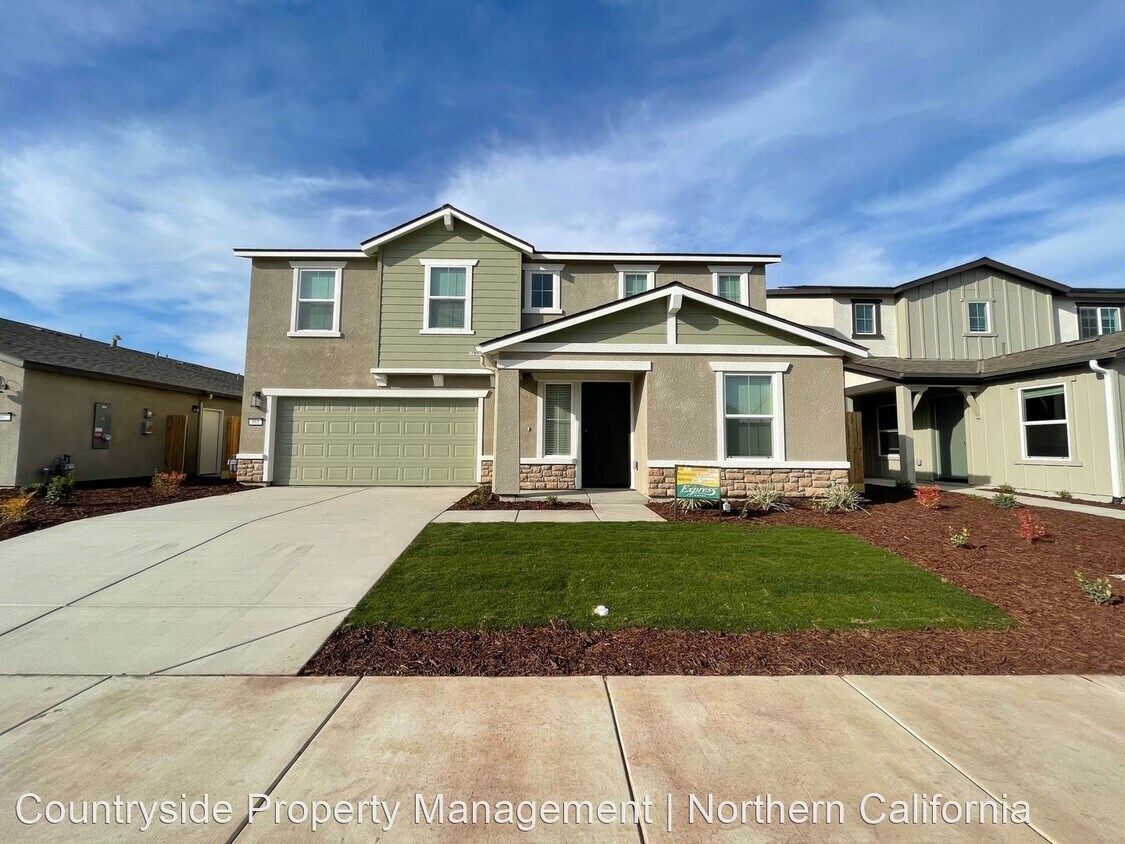 Foto principal - 5 br, 3 bath House - 661 Suzanne Drive