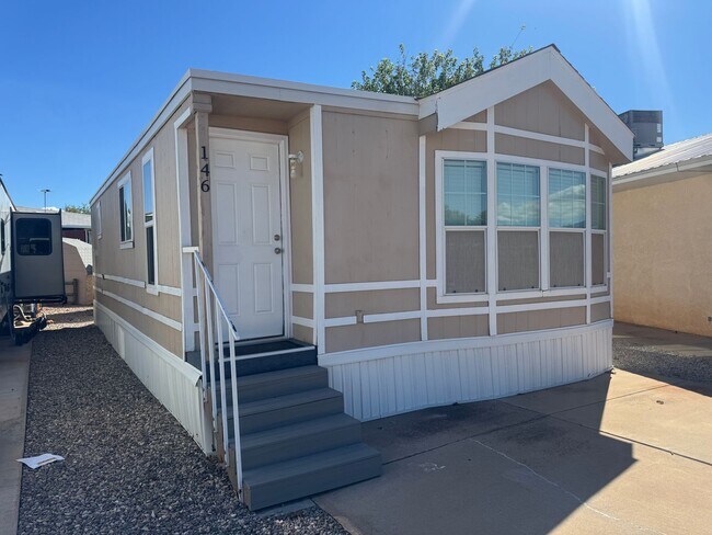 Foto del edificio - 2 Bed 2 Bath FURNISHED home! 55+ Age Restriction