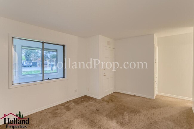 Building Photo - Charming Single Level 2 Bed 1 Bath Portlan...