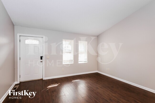 Foto del edificio - 4113 Winkler Way