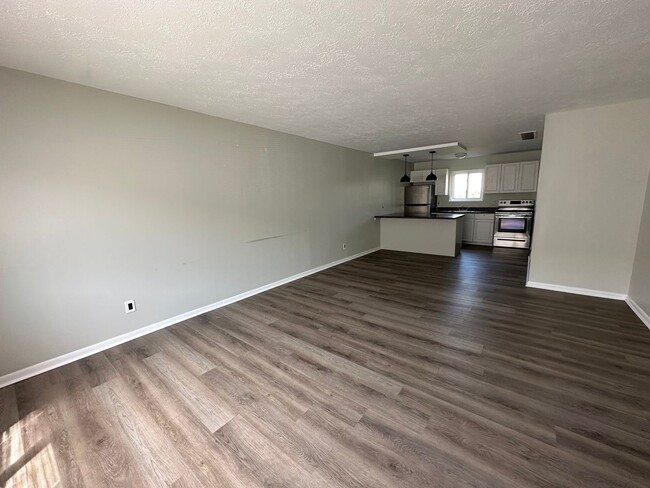 Foto del edificio - Updated 3 bedroom condo