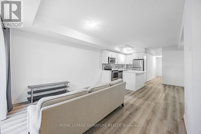 Building Photo - 510-510 Kingbird Grove
