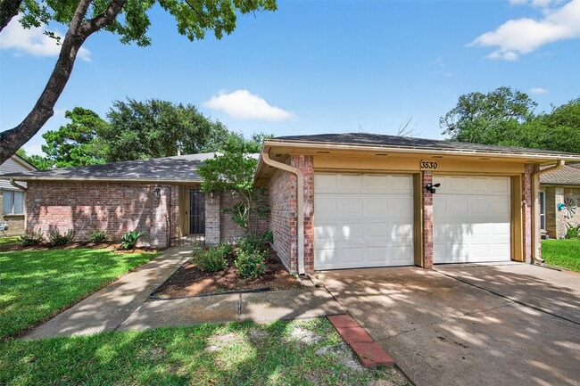 Foto del edificio - 3530 Campfield Ct