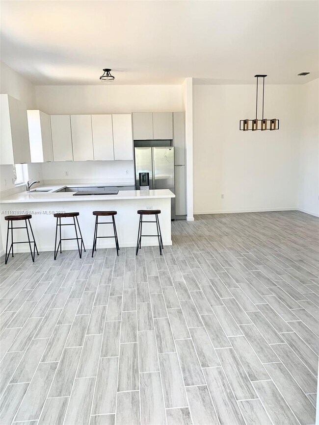 Foto del edificio - 160 NE 57th St
