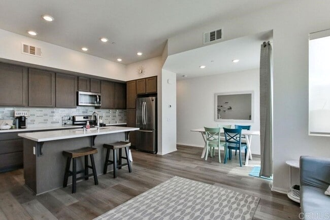 Building Photo - Newer 3 Bedroom Townhouse Near Otay Ranch ...