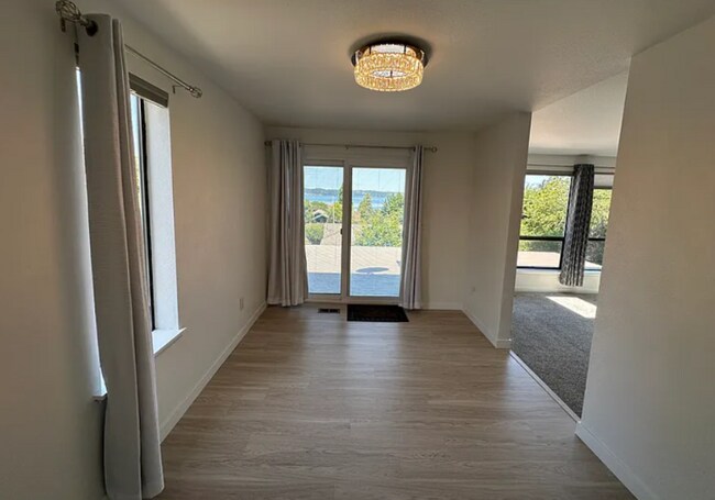 Foto del edificio - 2211 Dogwood St NE
