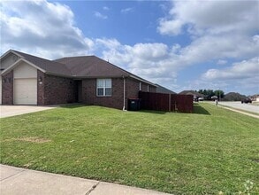 Building Photo - 1059 Terry Ln