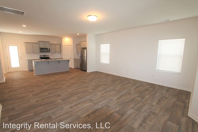Building Photo - 4 br, 2.5 bath House - 181 Sutters Mill Drive
