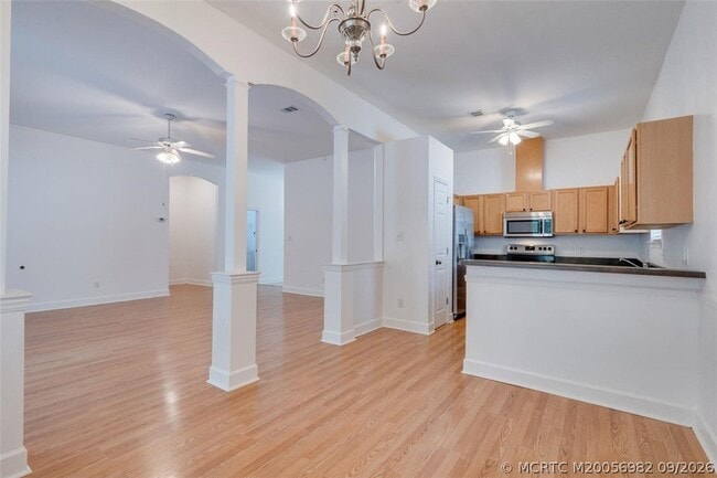 Building Photo - 8641 Milford Ct