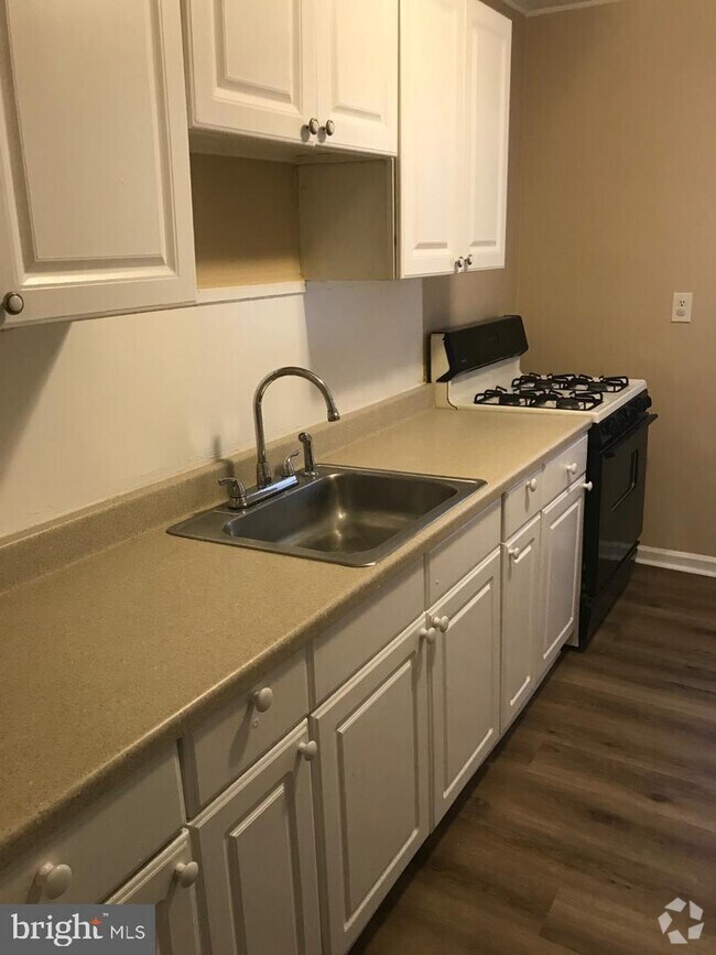 Sunbury Village Apartments under 2,500 Pemberton, NJ 2 Rentals