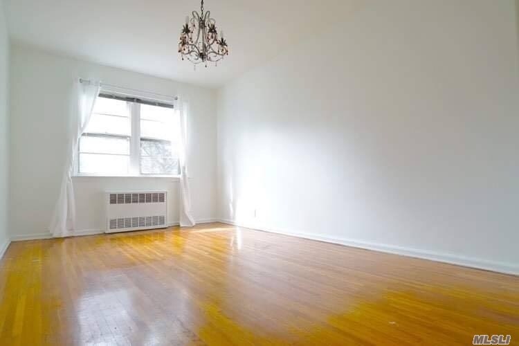 Foto principal - 69-06-69-31 31st Ave