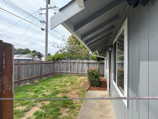 Building Photo - 4139 D St