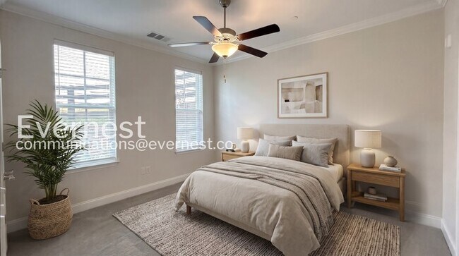 Building Photo - 828 Goswell Dr