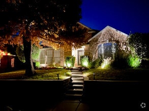 Building Photo - 1215 Heather Brook Dr