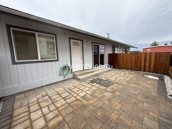 Foto del edificio - 6014-6018 N Atlantic NM