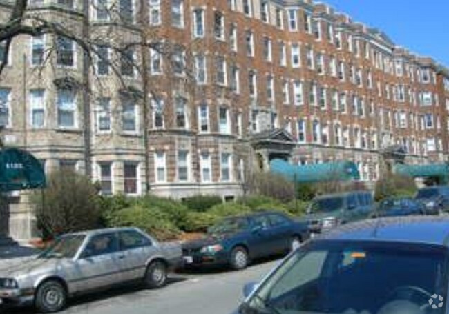 Building Photo - 1198 Boylston St