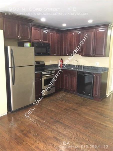 Foto del edificio - 1987 N 63rd St