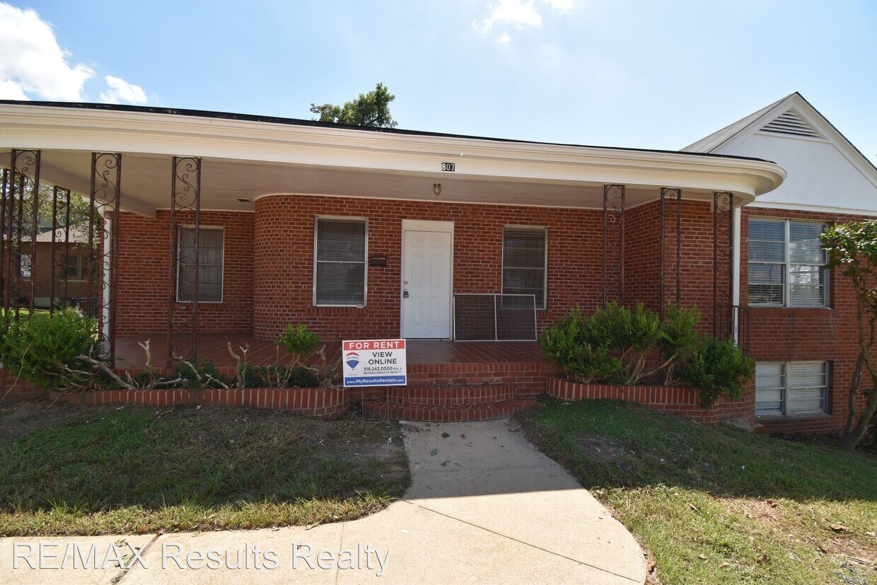 Primary Photo - 4 br, 2 bath House - 807 Cooktown Rd