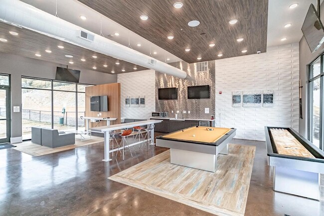 Photo - 808 West Apartments