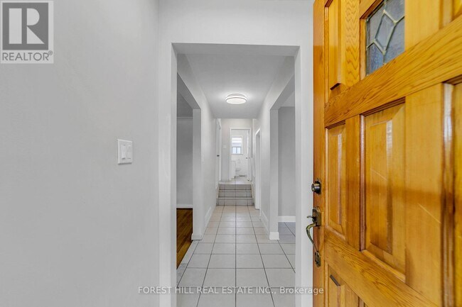 Photo du bâtiment - 79 Kanarick Crescent