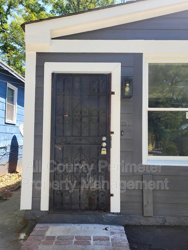 Foto del edificio - 1154 Windsor St SW