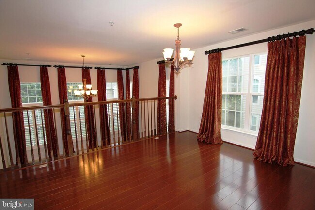 Foto del edificio - 14301 Brushwood Way