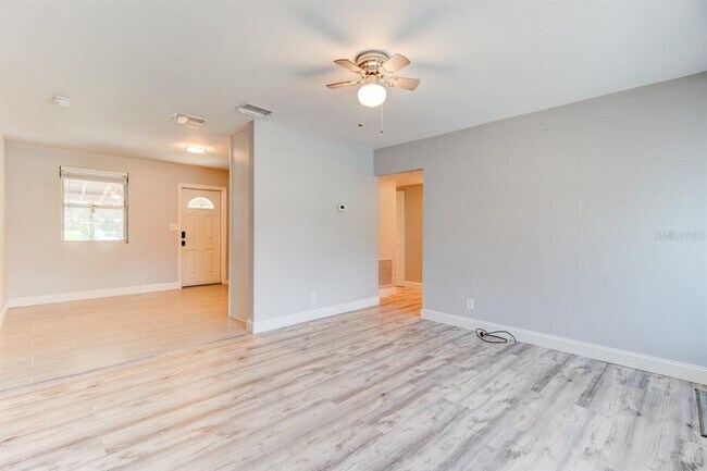 Building Photo - 635 S Lanvale Ave