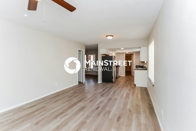 Building Photo - 5 Bedroom Pet-Friendly Home in Mesa, AZ wi...