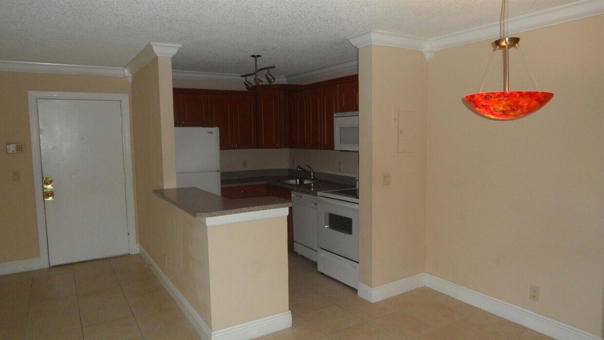 Primary Photo - 10749 Cleary Blvd
